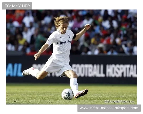 皇马直线推进如刀切纸 皇马直线推进如刀切纸