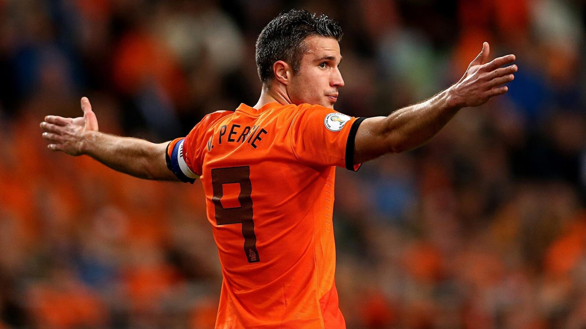 球场环境改善：未来足球场的绿色设计，足球场地设施建设规划